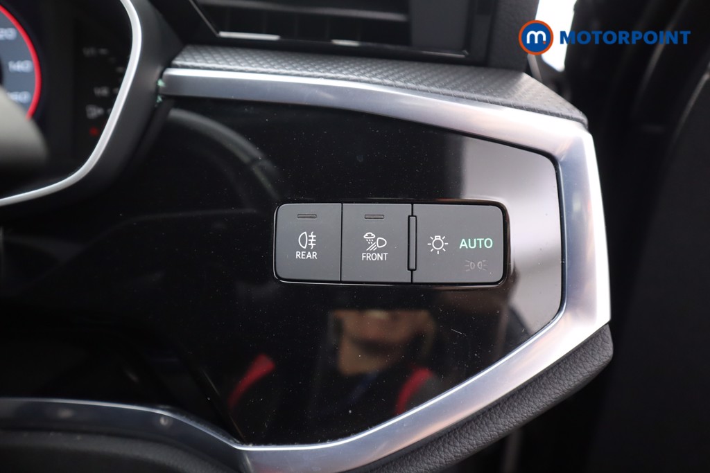 Audi Q3 Black Edition Automatic Petrol SUV - Stock Number (1562048) - 7th supplementary image