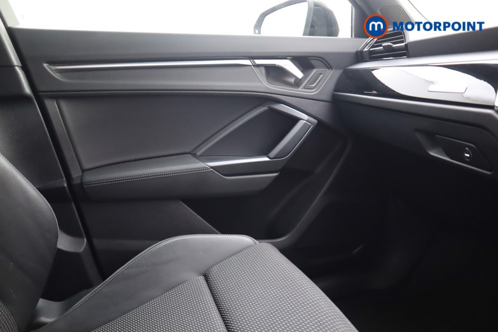 Audi Q3 Black Edition Automatic Petrol SUV - Stock Number (1562048) - 10th supplementary image