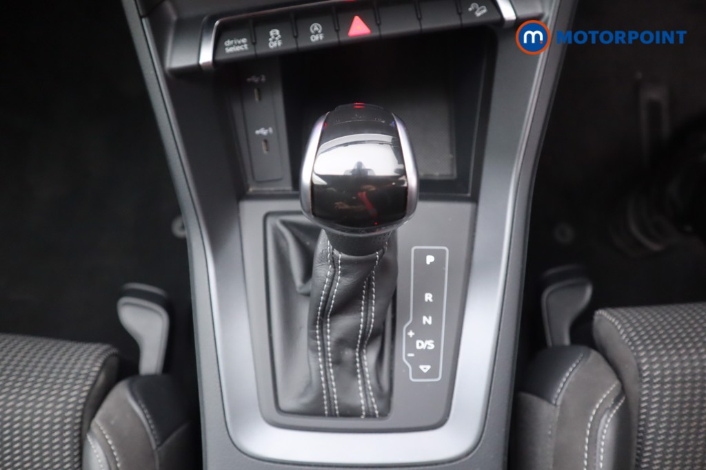 Audi Q3 Black Edition Automatic Petrol SUV - Stock Number (1562048) - 11th supplementary image