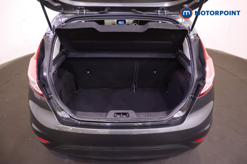 Ford Fiesta Zetec Manual Petrol Hatchback - Stock Number (1562151) - 9th supplementary image