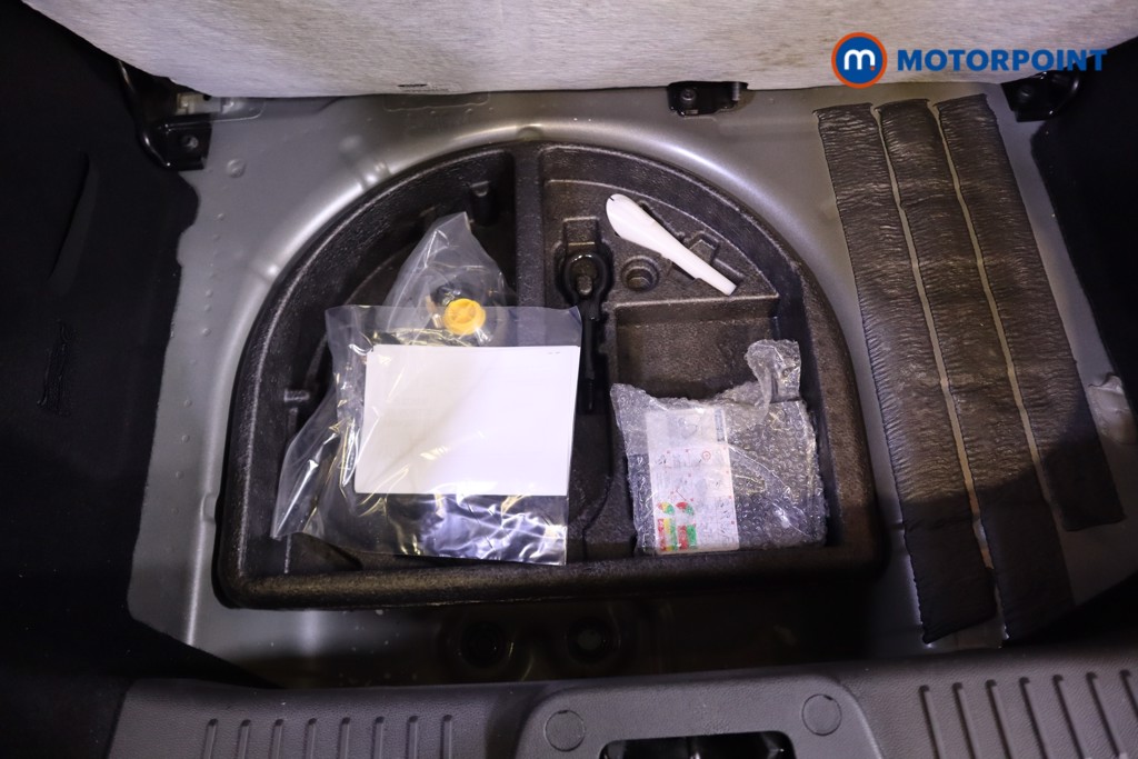 Ford Fiesta Zetec Manual Petrol Hatchback - Stock Number (1562151) - 24th supplementary image