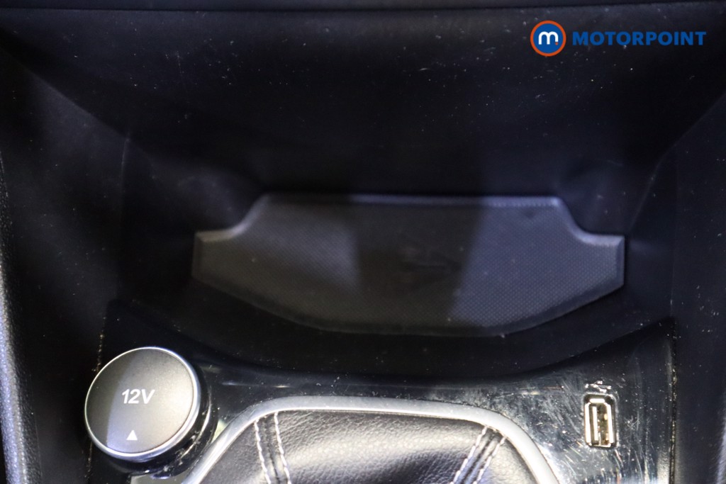 Ford Fiesta Titanium Manual Petrol Hatchback - Stock Number (1562282) - 20th supplementary image