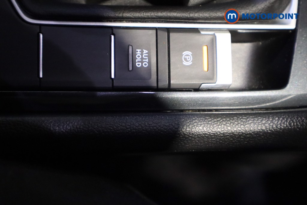 Volkswagen Tiguan Life Manual Petrol SUV - Stock Number (1562680) - 21st supplementary image