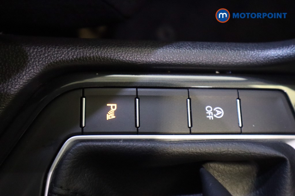 Volkswagen Tiguan Life Manual Petrol SUV - Stock Number (1562680) - 22nd supplementary image