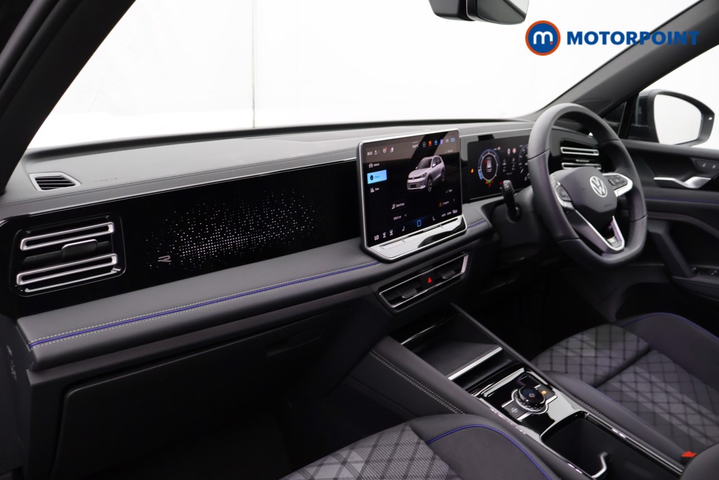 Volkswagen Tiguan R-Line Automatic Diesel SUV - Stock Number (1562799) - 16th supplementary image