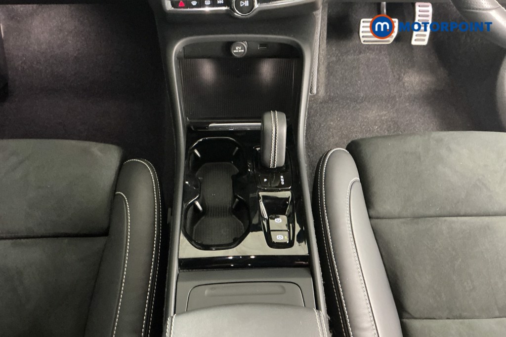 Volvo Xc40 R Design Pro Automatic Petrol SUV - Stock Number (1562854) - 9th supplementary image