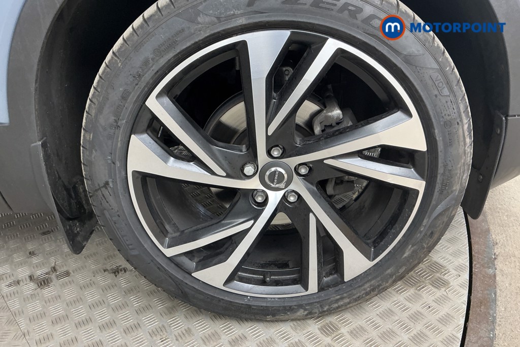Volvo Xc40 R Design Pro Automatic Petrol SUV - Stock Number (1562854) - 33rd supplementary image