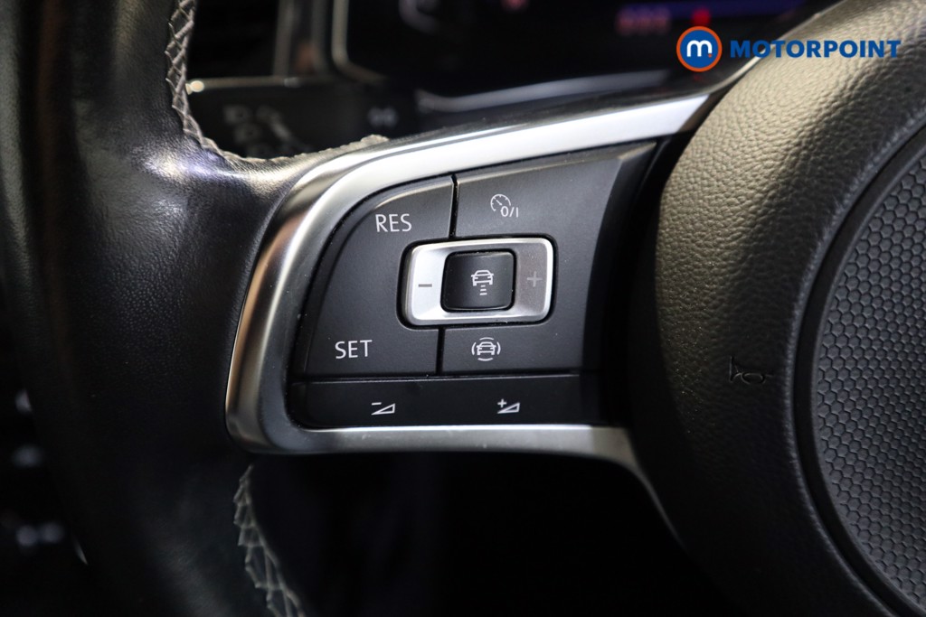 Volkswagen T-Roc R-Line Manual Petrol SUV - Stock Number (1563262) - 3rd supplementary image