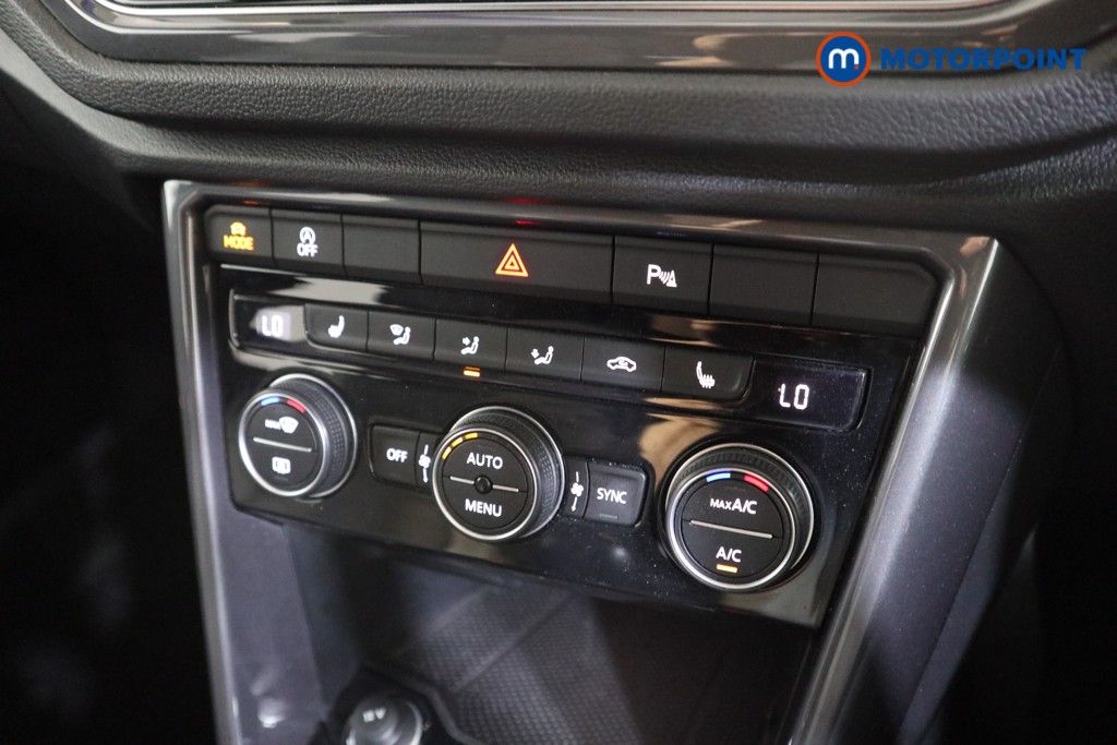 Volkswagen T-Roc R-Line Manual Petrol SUV - Stock Number (1563262) - 7th supplementary image