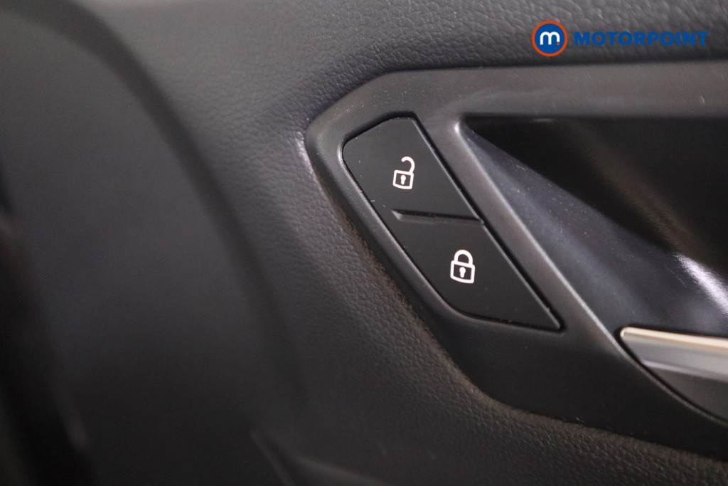 Volkswagen T-Roc R-Line Manual Petrol SUV - Stock Number (1563262) - 10th supplementary image