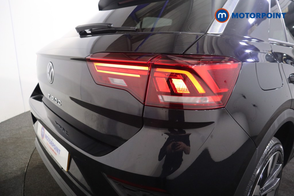 Volkswagen T-Roc R-Line Manual Petrol SUV - Stock Number (1563262) - 22nd supplementary image