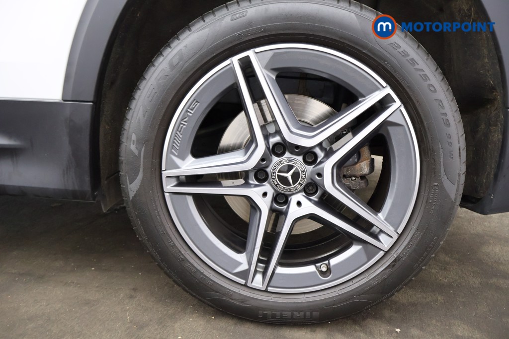 Mercedes-Benz GLB Amg Line Automatic Petrol SUV - Stock Number (1563332) - 23rd supplementary image