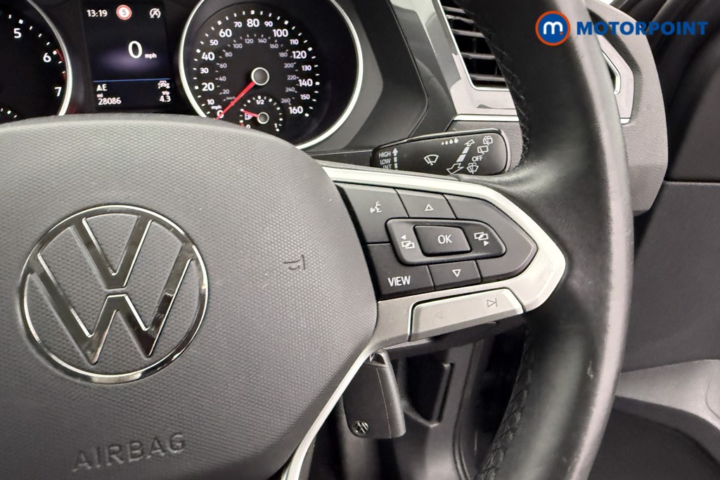 Volkswagen Tiguan Life Manual Petrol SUV - Stock Number (1563456) - 15th supplementary image