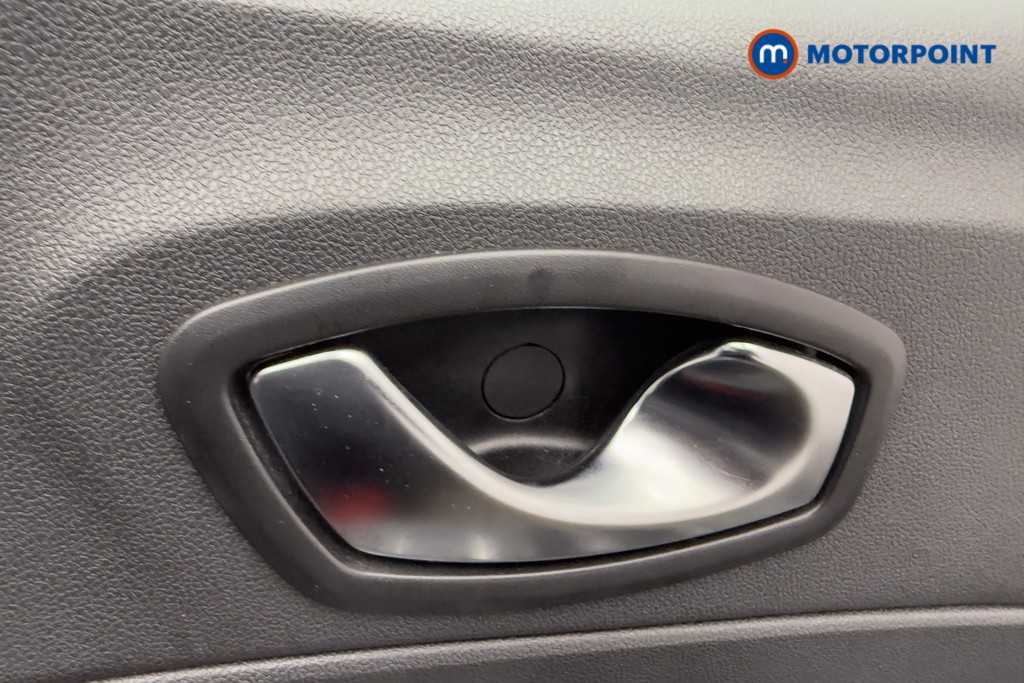 Renault Captur Iconic Manual Petrol SUV - Stock Number (1563492) - 13th supplementary image