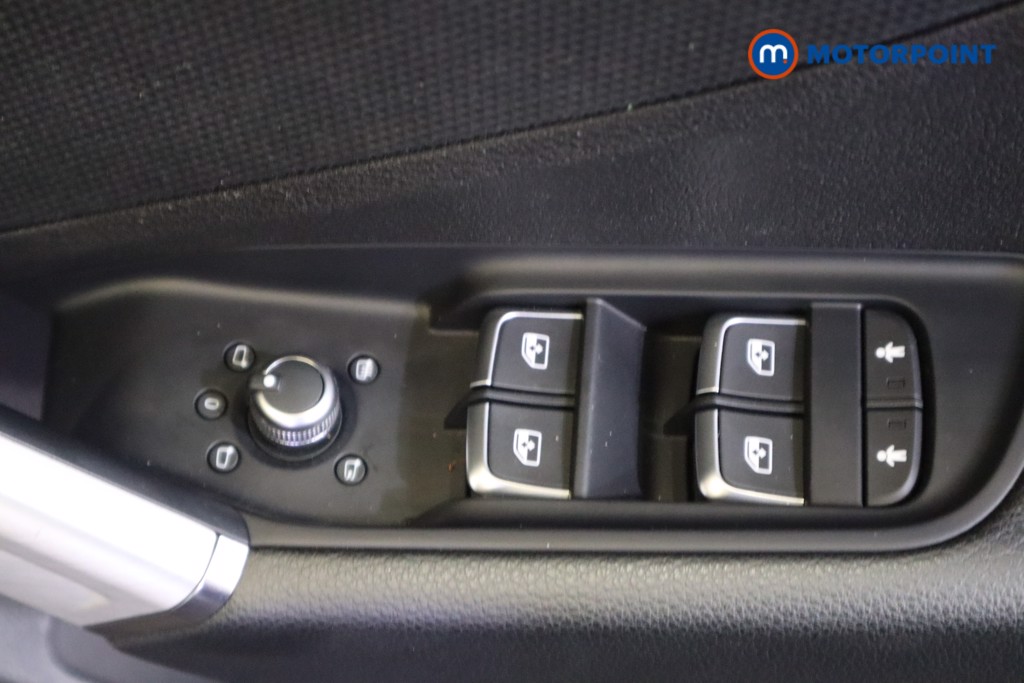 Audi Q2 S Line Automatic Petrol SUV - Stock Number (1563586) - 13th supplementary image