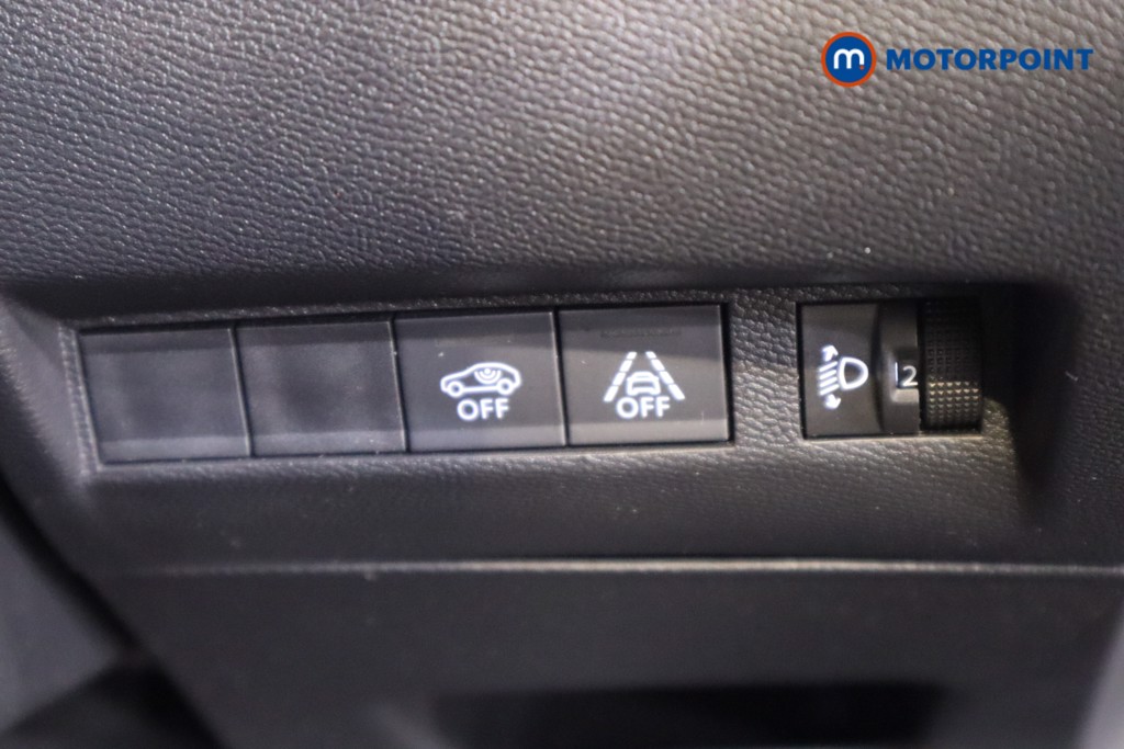 Peugeot 2008 Active Premium Manual Diesel SUV - Stock Number (1563681) - 14th supplementary image