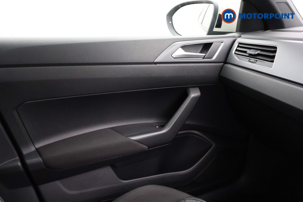 Volkswagen Taigo R-Line Automatic Petrol SUV - Stock Number (1563975) - 8th supplementary image