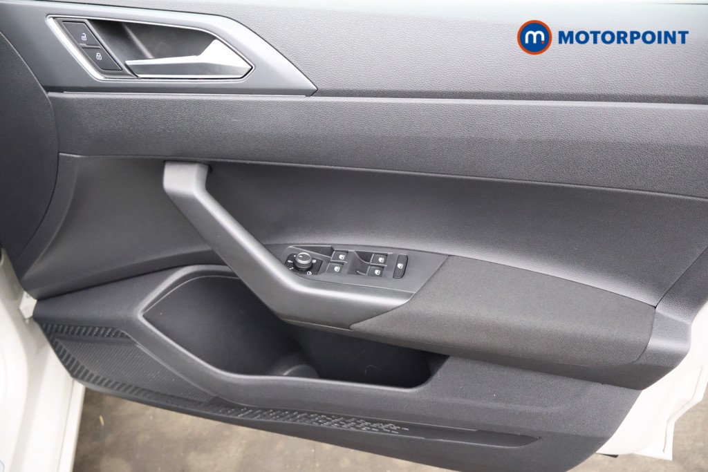 Volkswagen Taigo R-Line Automatic Petrol SUV - Stock Number (1563975) - 9th supplementary image