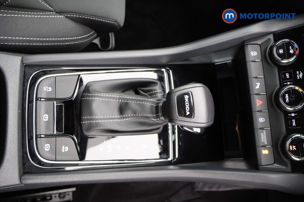 Skoda Karoq Sportline Automatic Petrol SUV - Stock Number (1563984) - 6th supplementary image