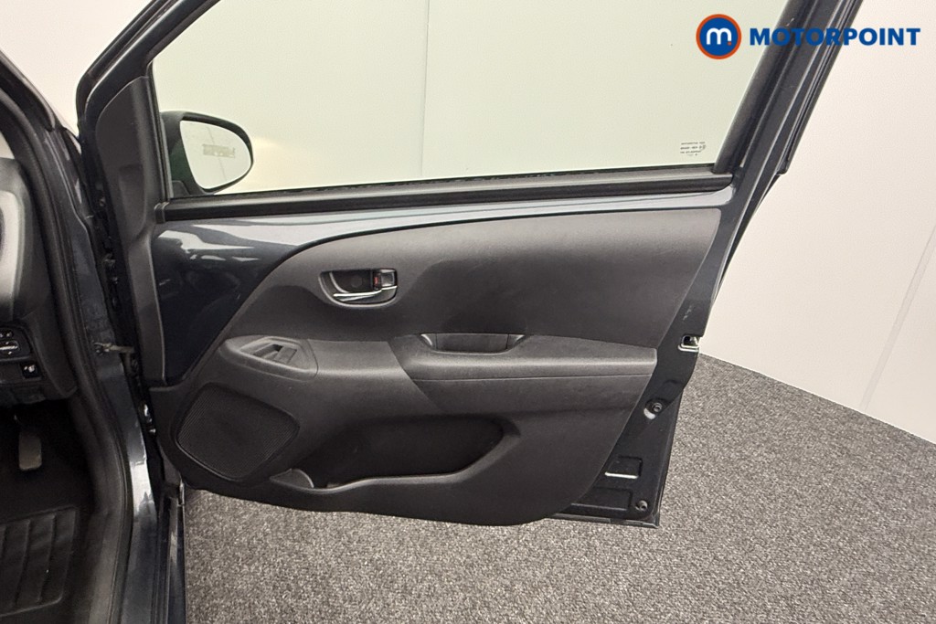 Toyota Aygo X-Trend Manual Petrol Hatchback - Stock Number (1564018) - 13th supplementary image