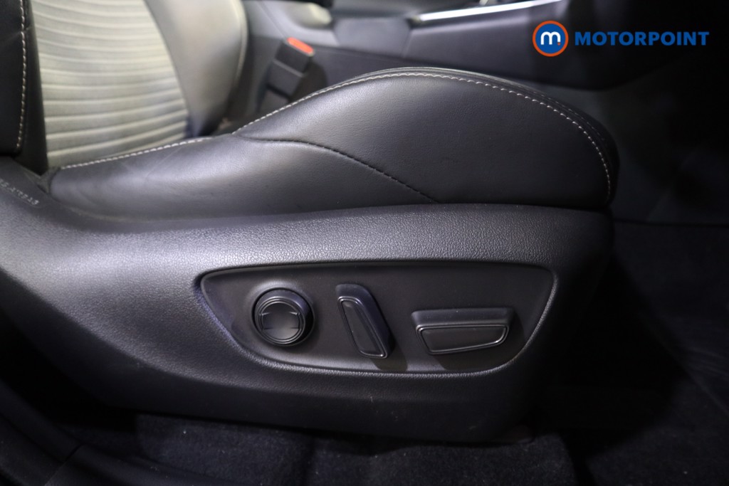Toyota Rav4 Black Edition Automatic Petrol-Electric Hybrid SUV - Stock Number (1564178) - 10th supplementary image