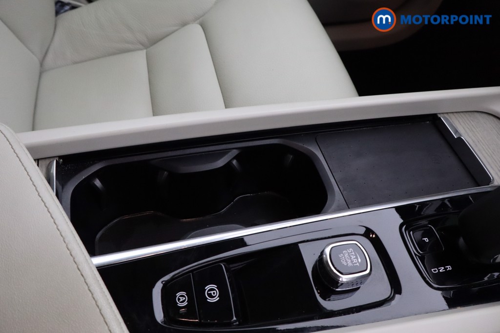 Volvo Xc60 Core Automatic Petrol SUV - Stock Number (1564208) - 9th supplementary image