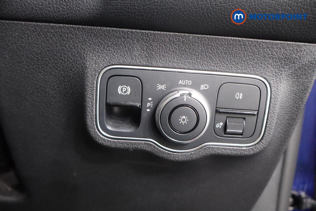 Mercedes-Benz GLB Amg Line Automatic Petrol SUV - Stock Number (1564283) - 11th supplementary image