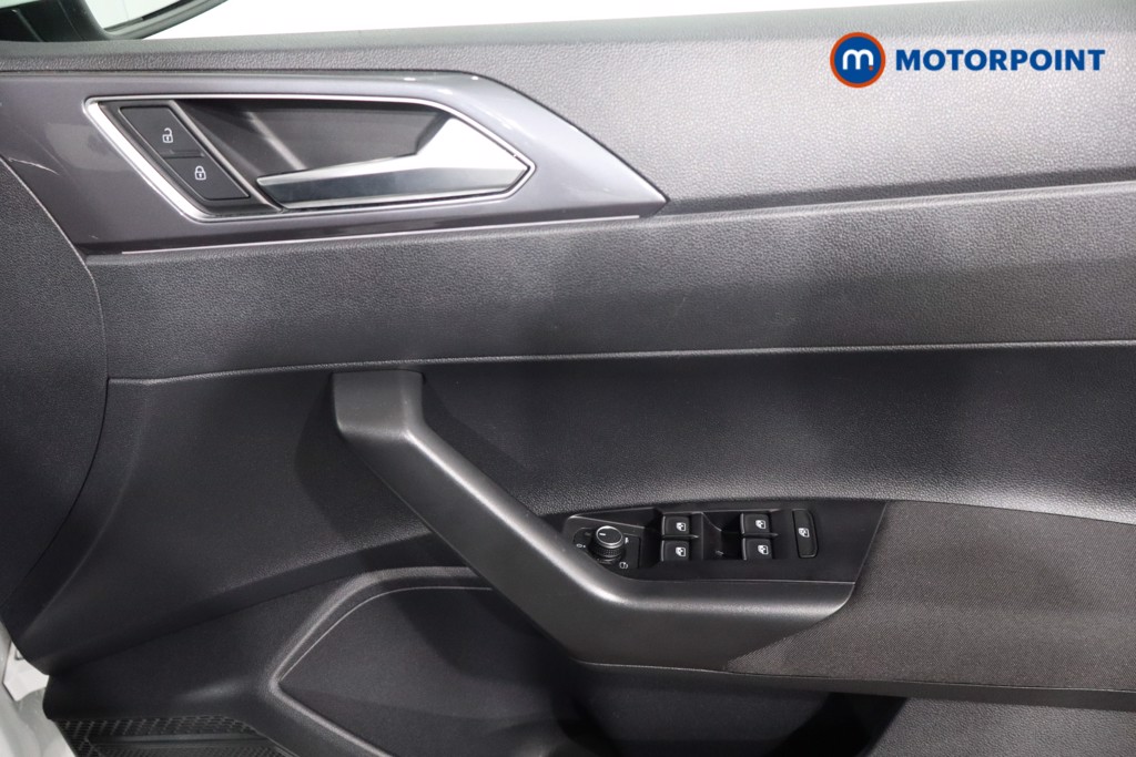 Volkswagen Polo R-Line Manual Petrol Hatchback - Stock Number (1564707) - 23rd supplementary image