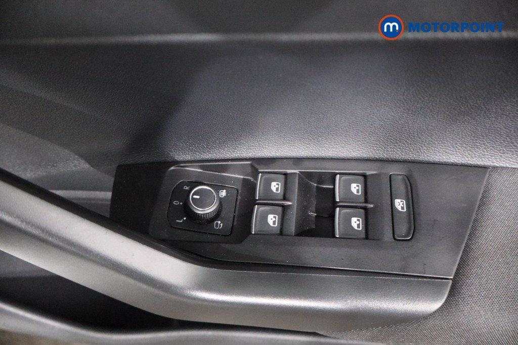 Volkswagen Polo R-Line Manual Petrol Hatchback - Stock Number (1564707) - 24th supplementary image
