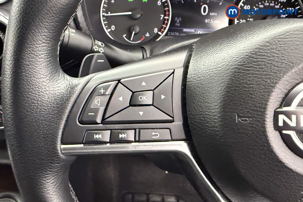 Nissan Juke N-Connecta Automatic Petrol SUV - Stock Number (1564989) - 11th supplementary image