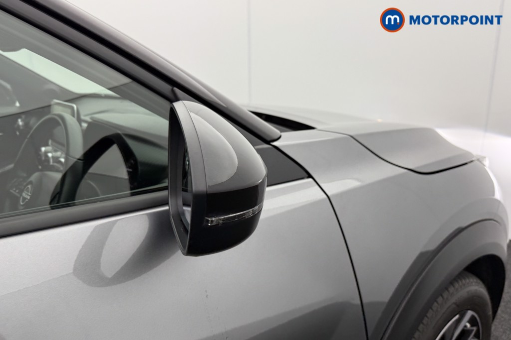 Nissan Juke N-Connecta Automatic Petrol SUV - Stock Number (1564989) - 16th supplementary image