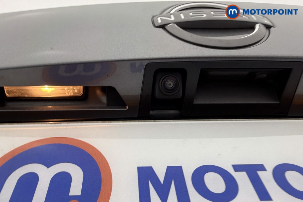 Nissan Juke N-Connecta Automatic Petrol SUV - Stock Number (1564989) - 18th supplementary image