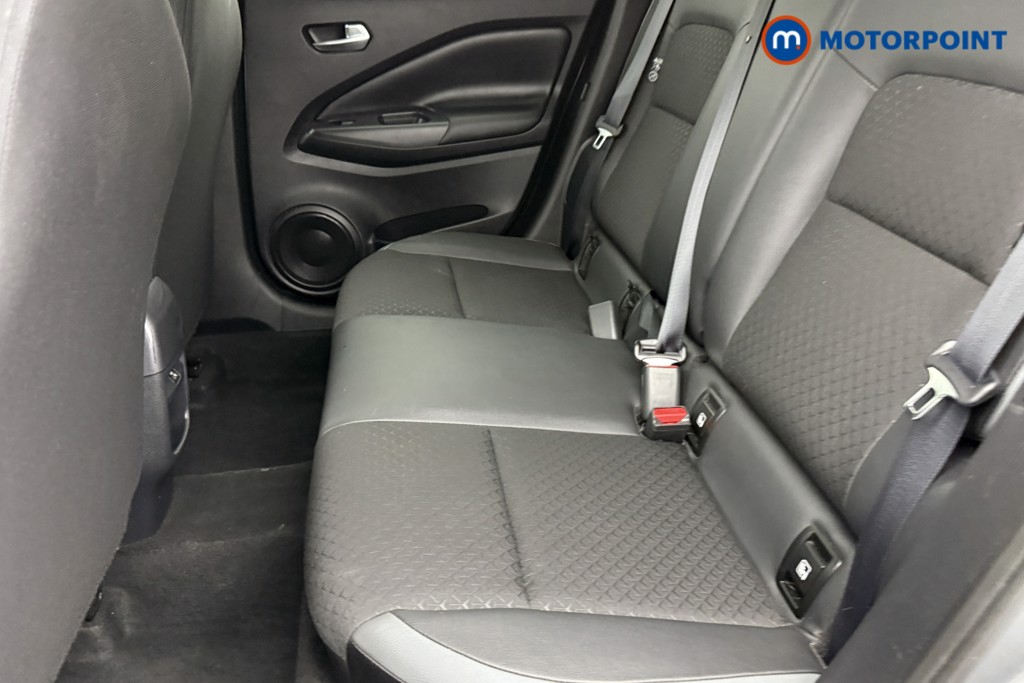 Nissan Juke N-Connecta Automatic Petrol SUV - Stock Number (1564989) - 21st supplementary image