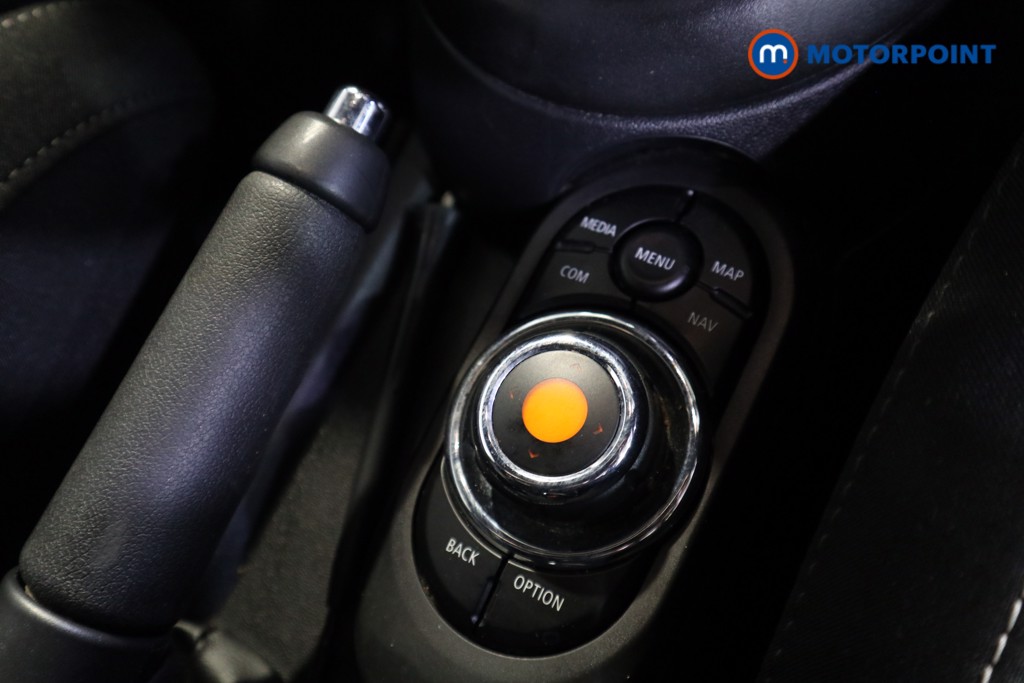 Mini Hatchback Cooper Sport Manual Petrol Hatchback - Stock Number (1565020) - 8th supplementary image