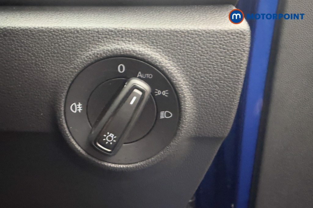 Volkswagen T-Roc Match Manual Petrol SUV - Stock Number (1565454) - 15th supplementary image