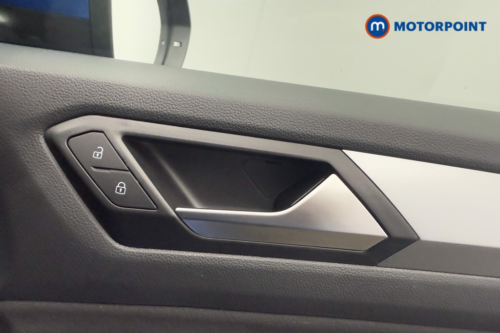 Volkswagen T-Roc Match Manual Petrol SUV - Stock Number (1565454) - 16th supplementary image