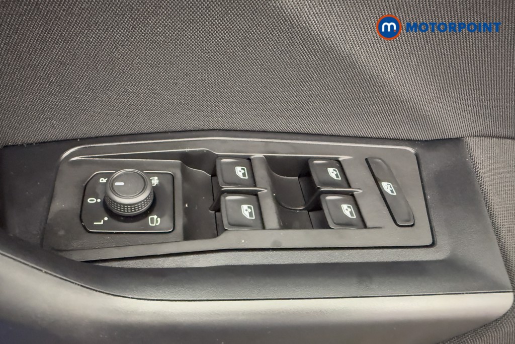Volkswagen T-Roc Match Manual Petrol SUV - Stock Number (1565454) - 17th supplementary image