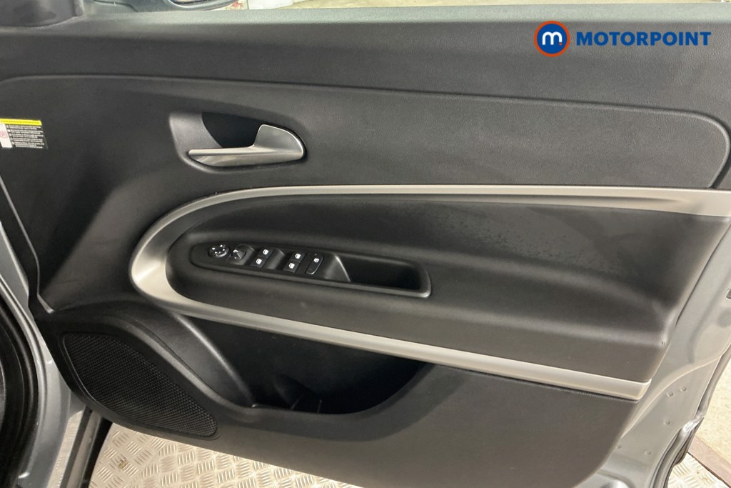 Jeep Avenger Summit Automatic Electric SUV - Stock Number (1565536) - 17th supplementary image