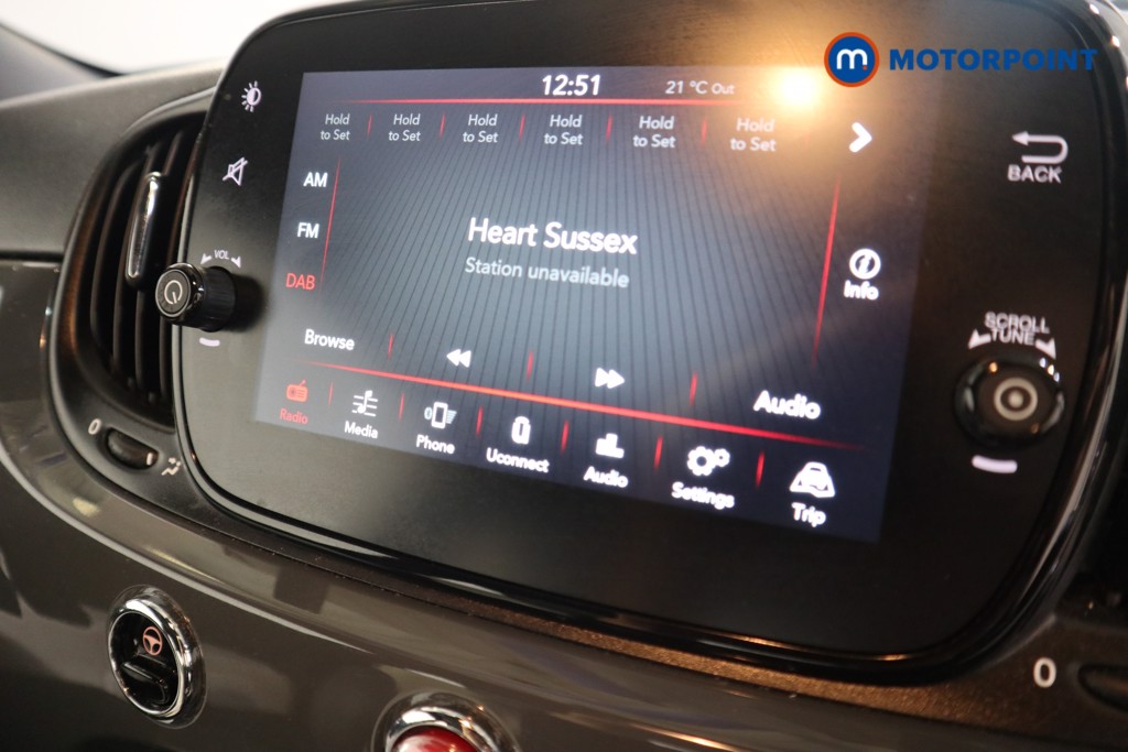 Fiat 500 Dolcevita Manual Petrol-Electric Hybrid Hatchback - Stock Number (1565570) - 6th supplementary image