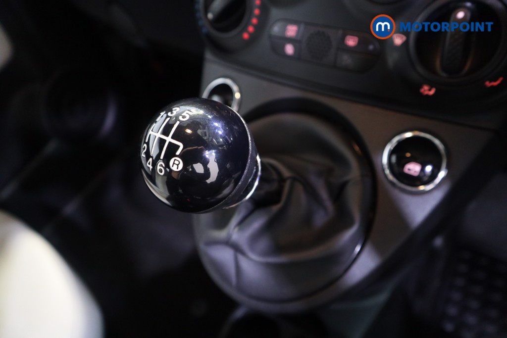 Fiat 500 Dolcevita Manual Petrol-Electric Hybrid Hatchback - Stock Number (1565570) - 8th supplementary image