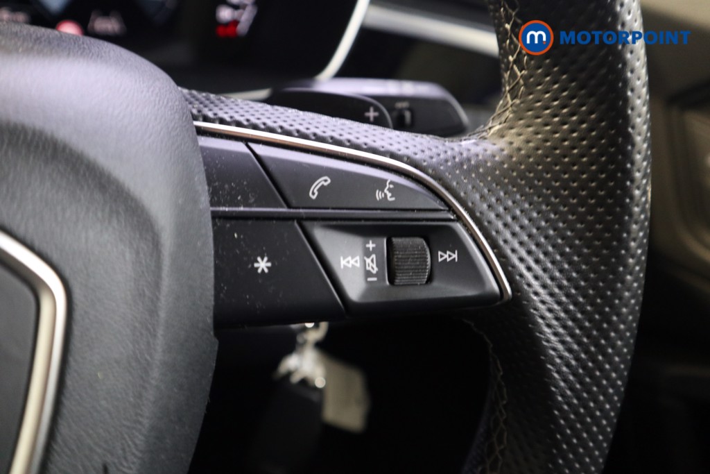 Audi Q3 Black Edition Automatic Petrol SUV - Stock Number (1565579) - 4th supplementary image