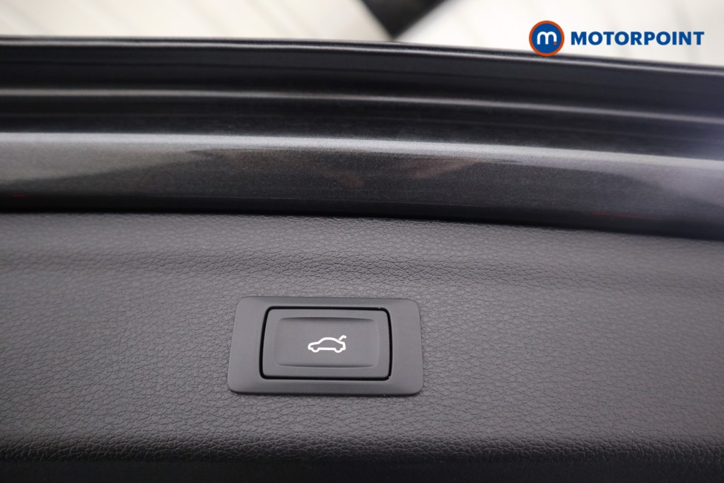 Audi Q3 Black Edition Automatic Petrol SUV - Stock Number (1565579) - 17th supplementary image
