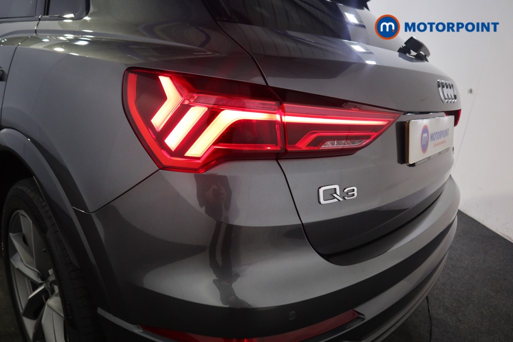 Audi Q3 Black Edition Automatic Petrol SUV - Stock Number (1565579) - 23rd supplementary image