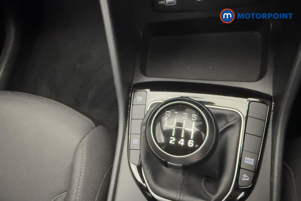 Hyundai Tucson Se Connect Manual Petrol SUV - Stock Number (1565768) - 12th supplementary image