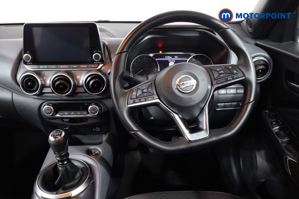 Nissan Juke N-Connecta Manual Petrol SUV - Stock Number (1565956) - 3rd supplementary image