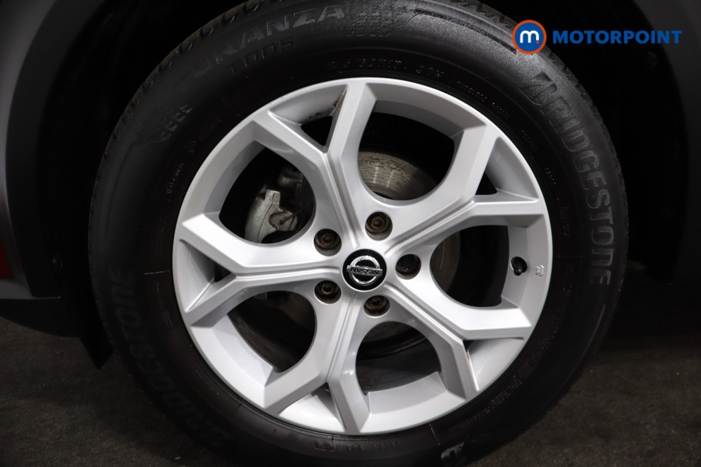 Nissan Juke N-Connecta Manual Petrol SUV - Stock Number (1565956) - 11th supplementary image