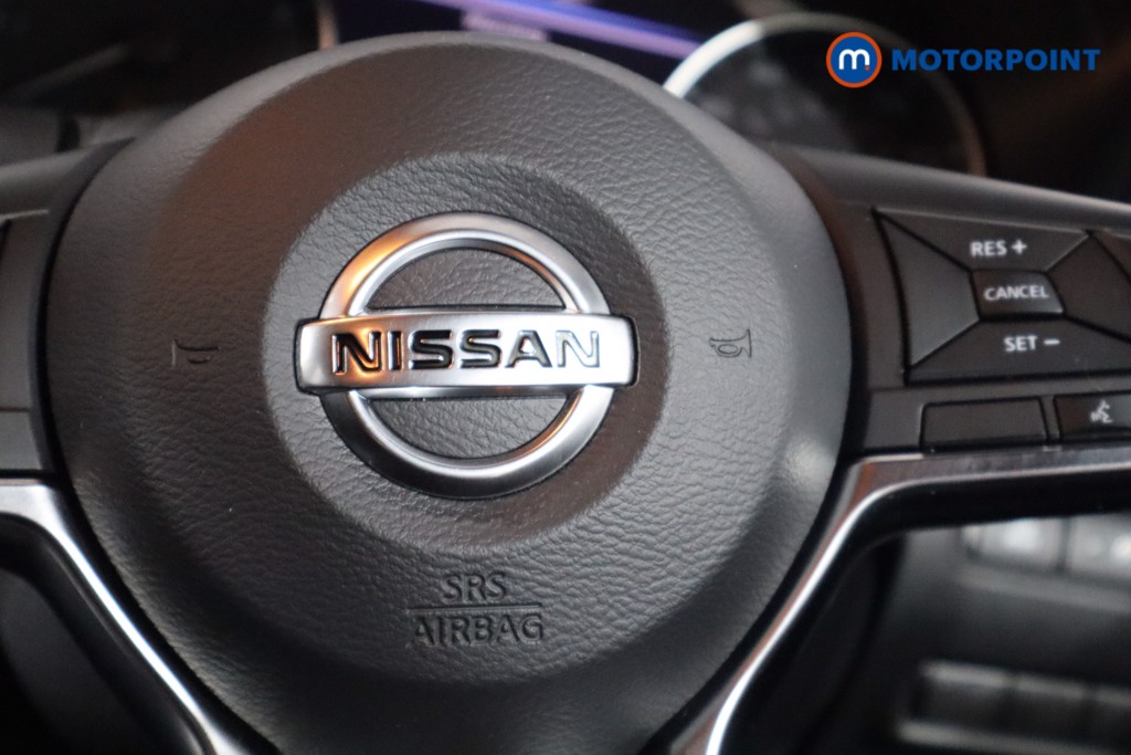 Nissan Juke N-Connecta Manual Petrol SUV - Stock Number (1565956) - 16th supplementary image