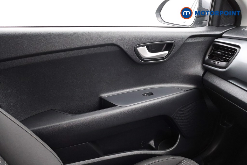 KIA Stonic 2 Manual Petrol SUV - Stock Number (1566030) - 8th supplementary image