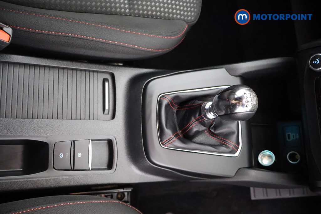 Ford Focus St-Line Manual Petrol Hatchback - Stock Number (1566042) - 6th supplementary image