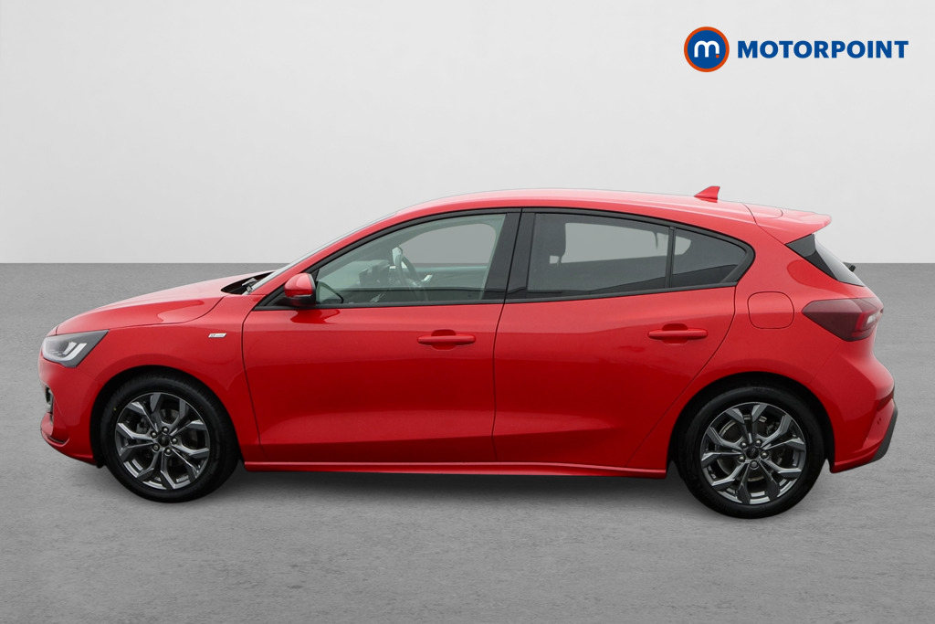 Ford Focus St-Line Manual Petrol Hatchback - Stock Number (1566042) - Passenger side